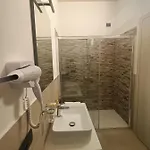 Il Di Piazza Motta Bed & Breakfast Albese Con Cassano