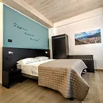 Il Di Piazza Motta Bed & Breakfast 4*