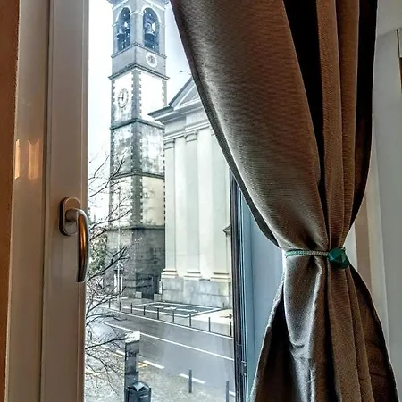 Il Di Piazza Motta Albese Con Cassano