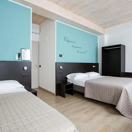 Il Di Piazza Motta Nocleg ze śniadaniem