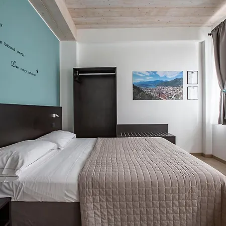 Bed & Breakfast Il Di Piazza Motta 4*