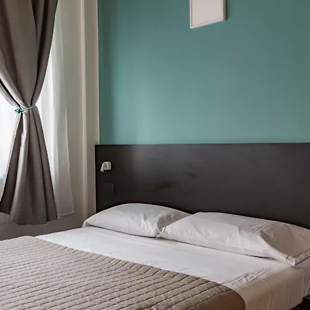 Nocleg ze śniadaniem Il Di Piazza Motta 4*