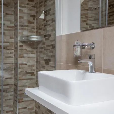 Bed & Breakfast Il Di Piazza Motta 4*