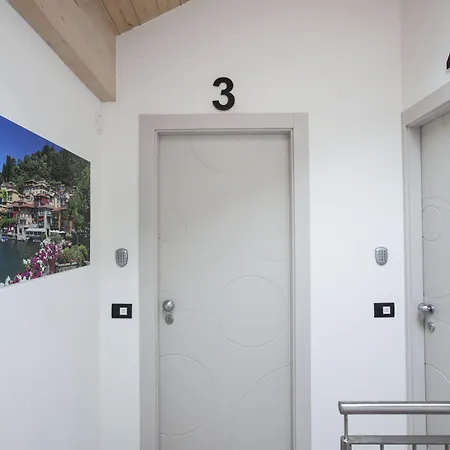 Il Di Piazza Motta Bed & Breakfast Albese Con Cassano