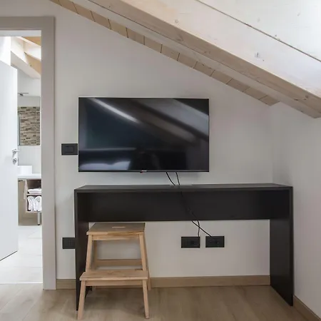 Il Di Piazza Motta 4* Albese Con Cassano