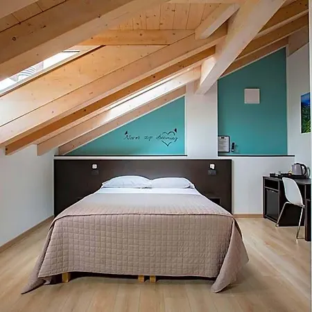 Bed & Breakfast Il Di Piazza Motta 4*