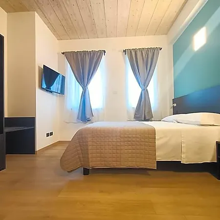 Il Di Piazza Motta 4*