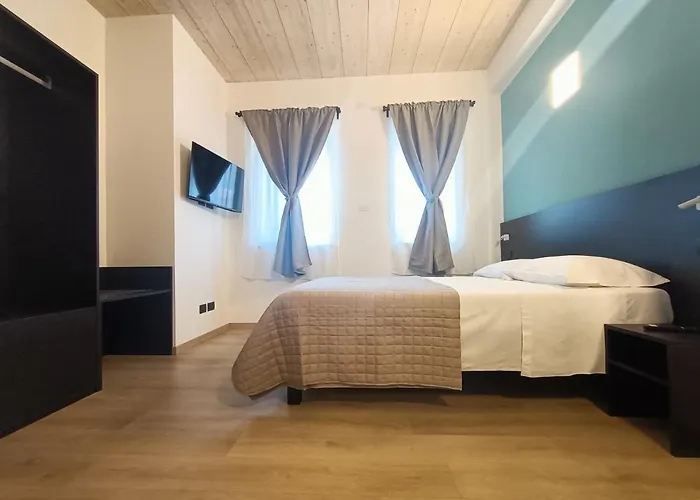 Bed & Breakfast Il Di Piazza Motta Albese Con Cassano