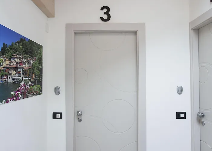 Il Di Piazza Motta Bed & Breakfast Albese Con Cassano