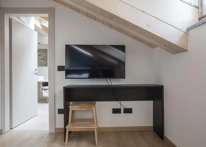 Il Di Piazza Motta 4* Albese Con Cassano