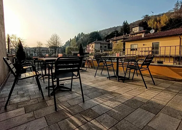 Il Di Piazza Motta Albese Con Cassano