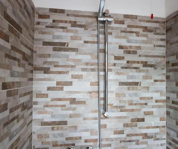 Il Di Piazza Motta فندق مبيت وإفطار Albese Con Cassano