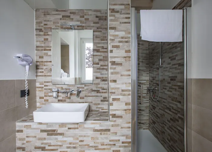 Il Di Piazza Motta فندق مبيت وإفطار Albese Con Cassano